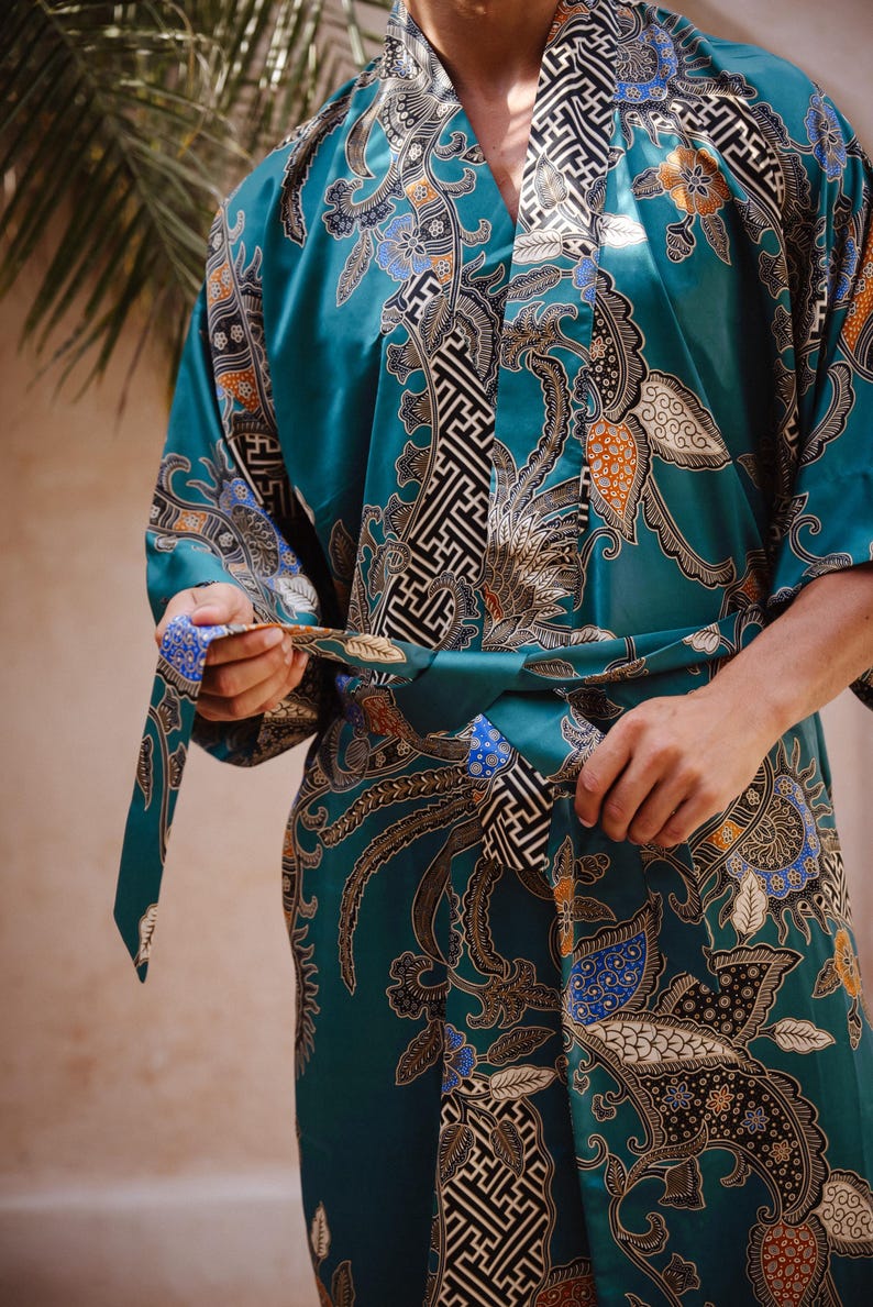 Mens Silk Blend Kimono Robe, Luxury Dressing Gown image 6