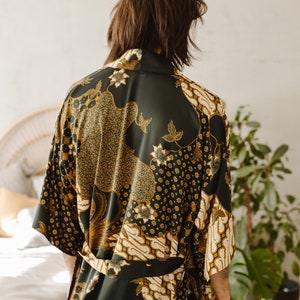 Black and gold mens silk kimono robe, Boheme silk dressing gown for man, Luxury long satin bathrobe, Birthday present for husband, boyfriend image 5