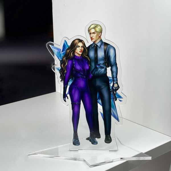 Shatter me |  acrylic figure|  Double-sided  | Aaron and Juliette | shelfies