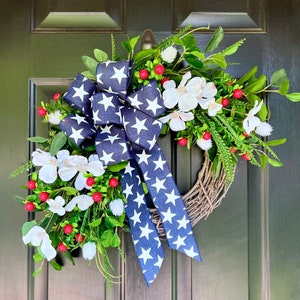 Red White and Blue Patriotic Wreath For Front Door, Summer 4th of July Wreath, Americana Wall Decor, Elegant Floral Patriotic Wreath, Stars