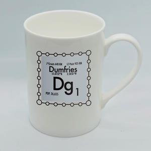 Taza de porcelana DG personalizada de Dumfries y Galloway con diseño de química