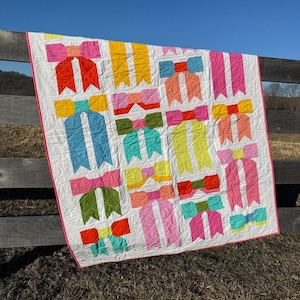 Modern Bows Quilt – Handmade Modern Throw