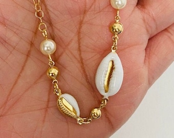 Puka Shell Gold Filled Bracelet, Dainty Chain Layering Bracelet, 18k Puka Shell Gold Beach Bracelet, Minimalist Puka Shell Chain Bracelet