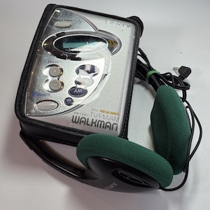 Sony Walkman Cassette Player TPS-L2 - (mid Term) LOW Serial
