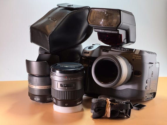 MINOLTA Dimage RD 3000 ミノルタ　ディマージュ Minolta Dimage RD3000 (2).JPG