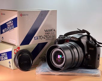 Kyocera Yashica 300 Auto Focus Set - Like New *Film Tested*