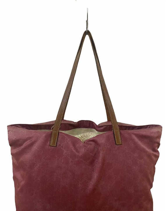 Fuchsia Tote Bag: A Woman Who Fears the Lord
