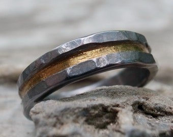 Hammered Mens wedding band, rustic titanium ring, dark gray, handmade wedding or engagement band, hammered wedding ring, classic rustic band