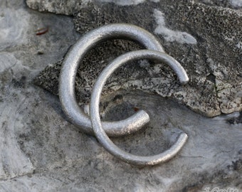 Hammered Titanium Cuffs - Heavy Rustic, Thickness 5~12mm, bracelets for men or women, Handmade, unique and great for gift