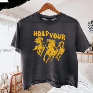 Hold Your Horses Boxy T-Shirt, Comfort Colors Cropped Retro Western Tee, Vintage Cowgirl Meme Shirt, Trendy Boxy Crop Top