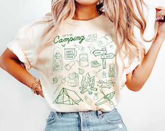 Koszulka Let's Go Camping, Comfort Colors®, koszulka Retro Camping Collage, koszulka Vintage Outdoorsy, koszulka dla miłośników przyrody, koszulka turystyczna dla miłośników przyrody, koszulka prezentowa unisex
