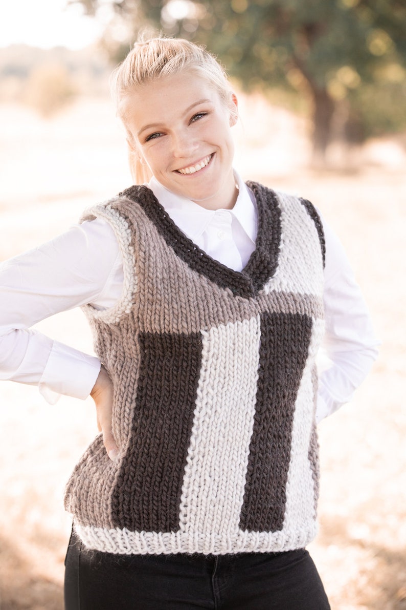 Hand knitted sweater vest size shops 36/38 brown white stripes wool