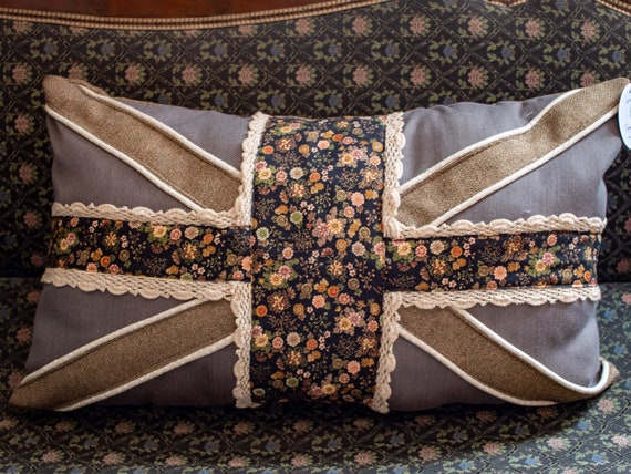 Union jack lumbar pillow hotsell