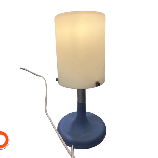 1990er IKEA Designlampe Tischlampe Typ B0010 Design Henrik Leander Nachttischlampe weiß Kunststoffschirm 30cm Sweden WP05