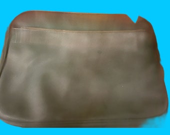 1960er Kuriertasche, Dokumententasche,  Ledertasche, 40cm  grün Germany