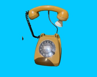 Telefoonlamp 611-Up-beige draaischijftelefoon upcycled naar LED-lamp jaren 70 telefoon Siemens Schwanenhals Duitsland