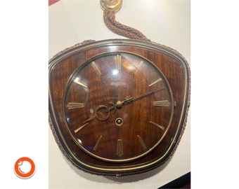 1950s Beautiful Dugena Art Deco wall clock ship's clock kitchen clock wood with mechanical movement Garant 28 cm with key Swiss VP14