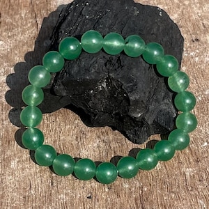 Green Jade Beaded bracelet for jewelry gemstone gift handmade gemstone jewelry Beautiful Bracelet.