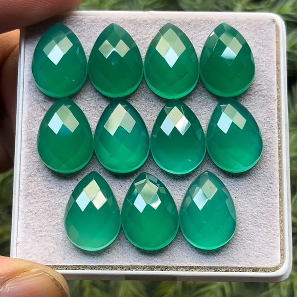 Green Chalcedony Pear Cabochons: Checker Cut, 10x14mm, 11 Piece Lot