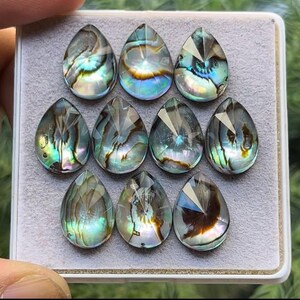 Abalone-skal-päron-cabochoner: Klar kvartsdubbel, 10 x 14 mm, 10-styckslott
