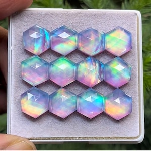 AAA-Qualitäts-Pink Aurora-Opal mit natürlicher Himalaya-Kristall Doublette Flachrückseite Rose Cut Scheibe Hexagon-Form, Größe - 10 x 10 mm, 12 Stück viel