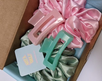 Hair Accessories Gift Set Scrunchie & Hair Claw Clip Bundle - Etsy Hair Accessories Gift Set Scrunchie & Hair Claw Clip Bundle - Etsy