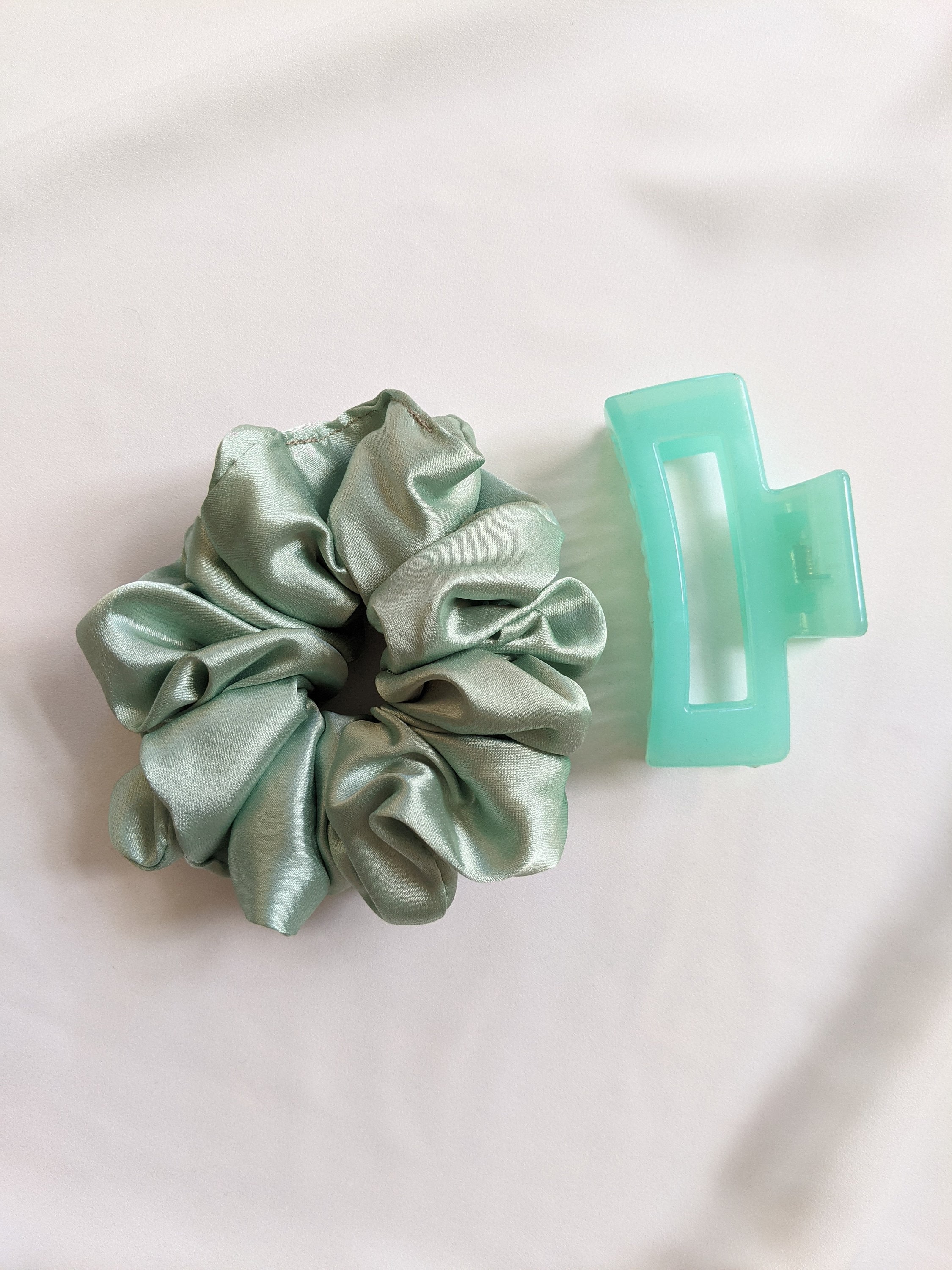 48 Piece Hair Accessories Set Satin Scrunchies Bows Claw Clips Leopard Satin Bows Hair Clips Long Tail Leopard Hair  main image 2