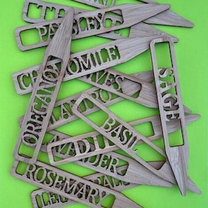 Herb Garden Markers - Eco-friendly Plant Labels for Your Kitchen Garden immagine 2