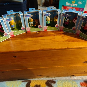 Rare 6 Peppa's Adventures Peppa Pig Figures