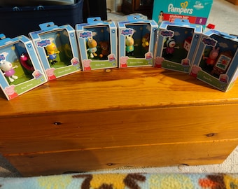 Rare Peppa's Adventures Peppa Pig Figures