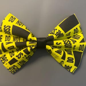 Crime Scene Theme Police Tape Hair Bow, Pet Collar Bows, True Crime Party Decorations, Handmade Bows for Murder Mystery Gift, Black Yellow