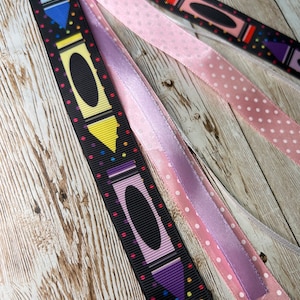 Grand ruban crayon avec noeud de porte-clés à pois, choisissez vos couleurs, clip pour sac à dos, lanière, décoration de tableau d'affichage, cadeau premier jour pour enseignants