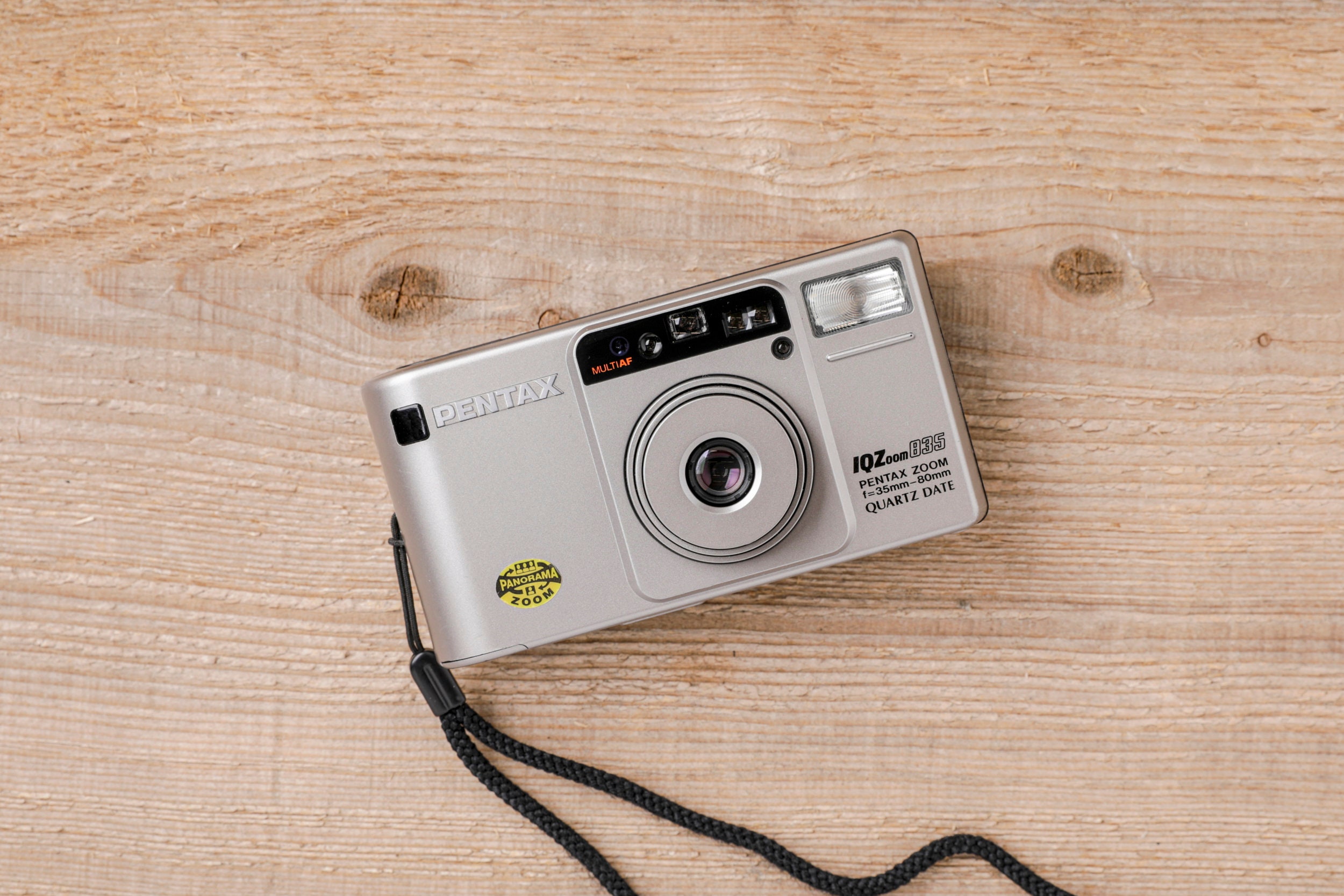 pentax iqzoom 835