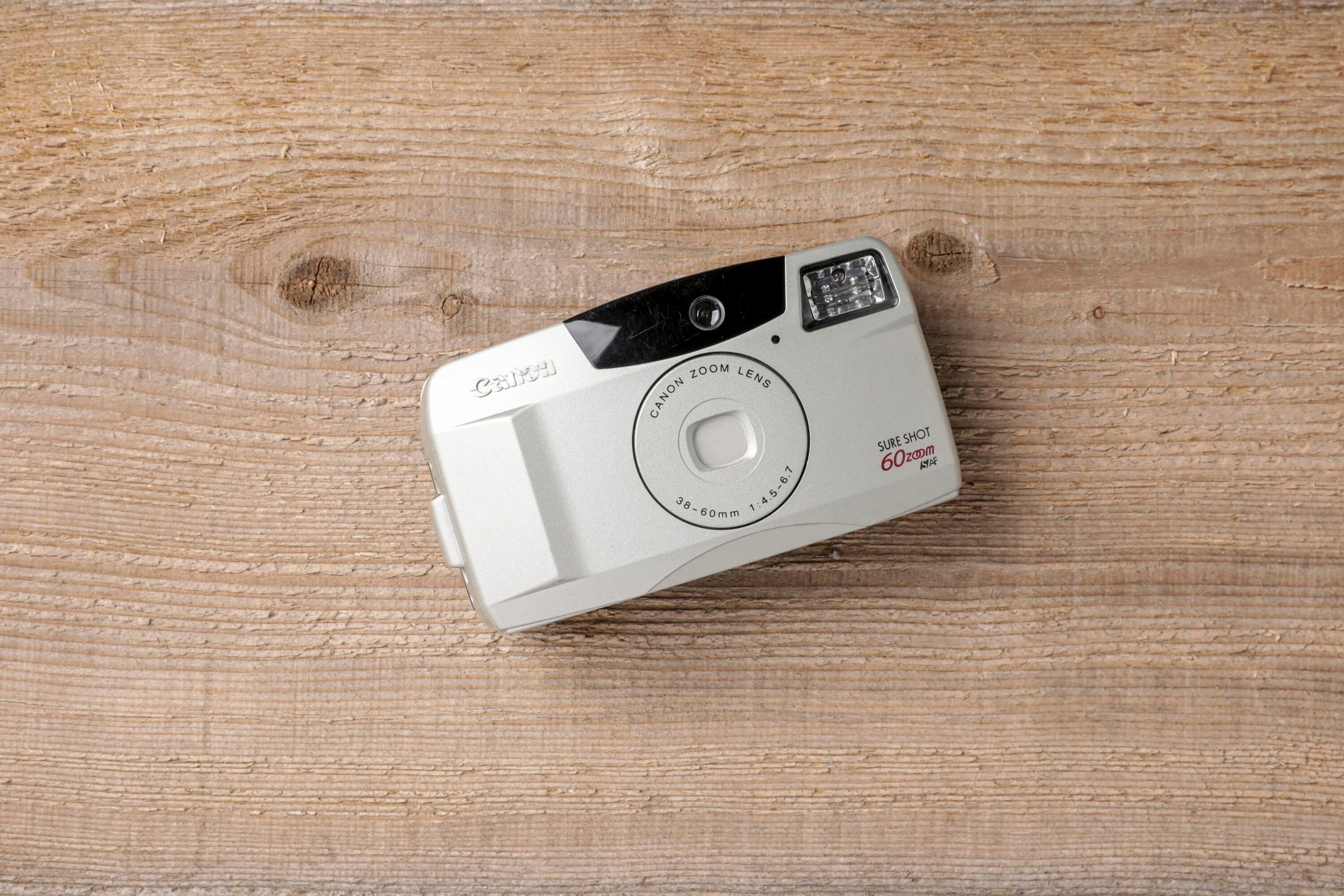 Canon Sure Shot 60 Zoom (DATE) - Point and Shoot 35 mm Filmkamera (voll getestet & 100% Arbeit!) M11