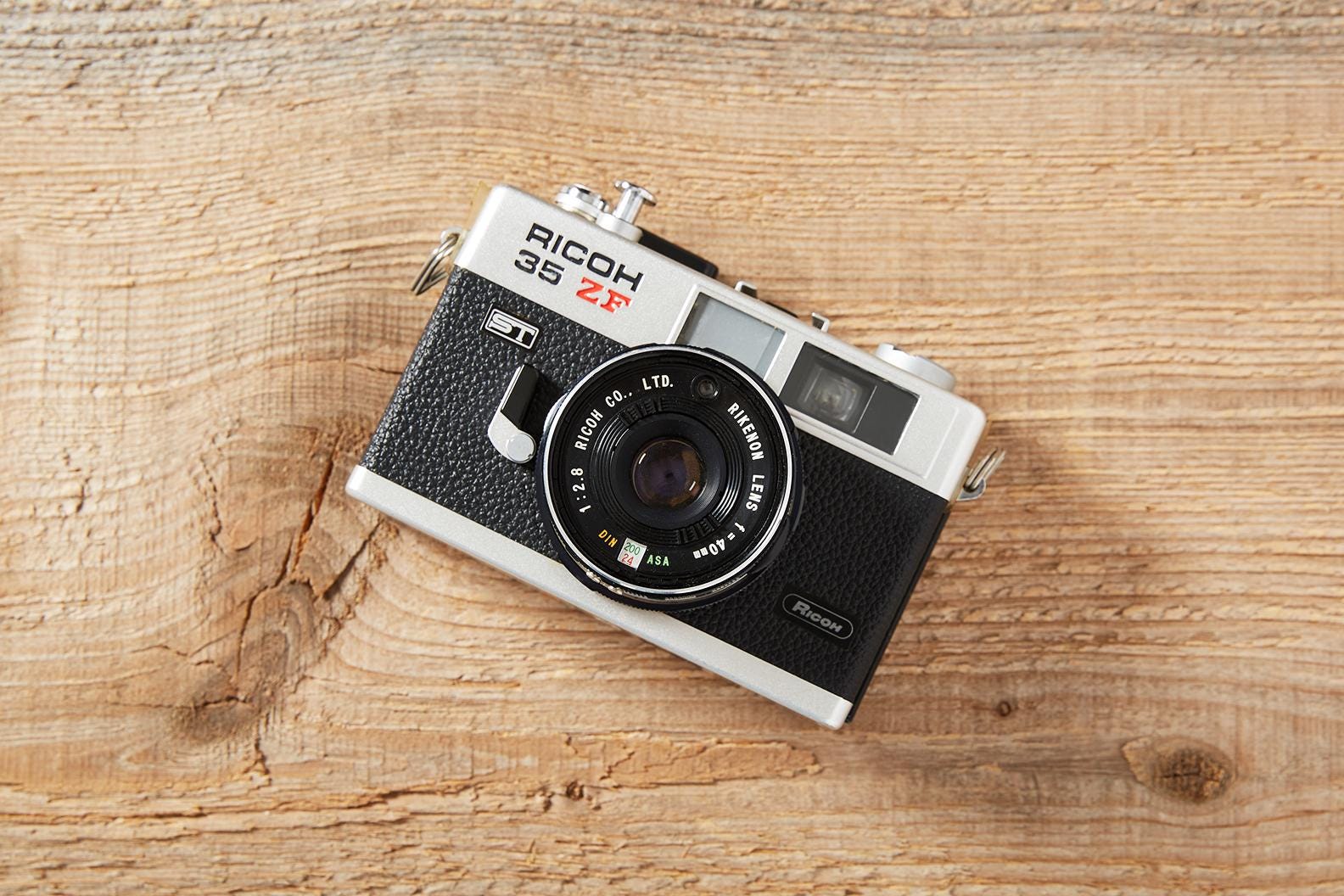 Ricoh 35 ZF ブラック トイカメラ Ricoh 35 ZF ブラック トイカメラ Ricoh 35 ZF ブラック トイ