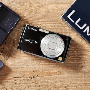 Panasonic Lumix DMC-FX01 (With leica Lens) - CCD Digital Camera (With Accessories // Tested & 100% Works!)