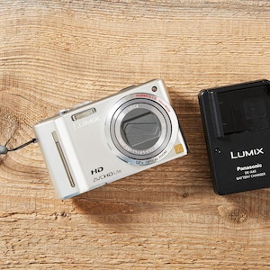 Panasonic Lumix DMC-ZS7 (With leica Lens) - CCD Digital Camera (With Accessories // Tested & 100% Works!)