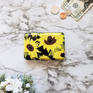 Cartera RFID blindada con diseño de girasol, tarjetero rígido con protección RFID, cartera de aluminio con 6 bolsillos, cartera con diseño de flores negras, regalo para mujer.