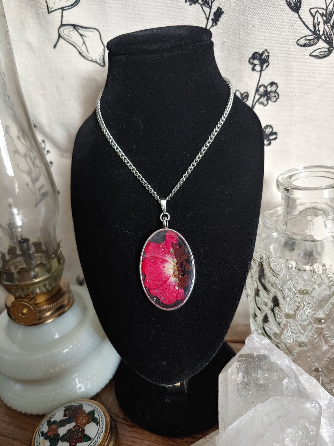 Parure De Bijoux Naturelle - Boucles D'oreilles & Collier Pendentif - Vraies Fleurs Pressées Couleur Corail - Résine Et Acier Inox - Neuf Avec étiquettes