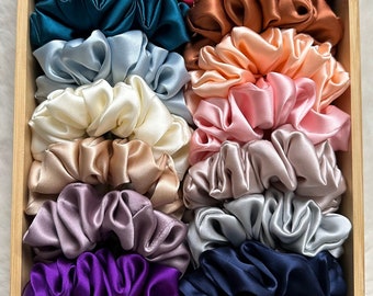 100% Premium Maulbeerseide Scrunchie - normale Größe | Brautjungfer | Geburtstag | Lehrer | personalisiert | Geschenk | Geschenk für Ihn gesundes Haar