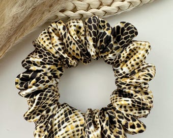 LIMITED EDITION - 100% mulberry silk scrunchie - serpant (black, gold, white)