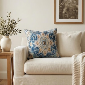 Fodera per cuscino con medaglione blu / Cuscino orientale giallo senape / Decorazione per divano letto