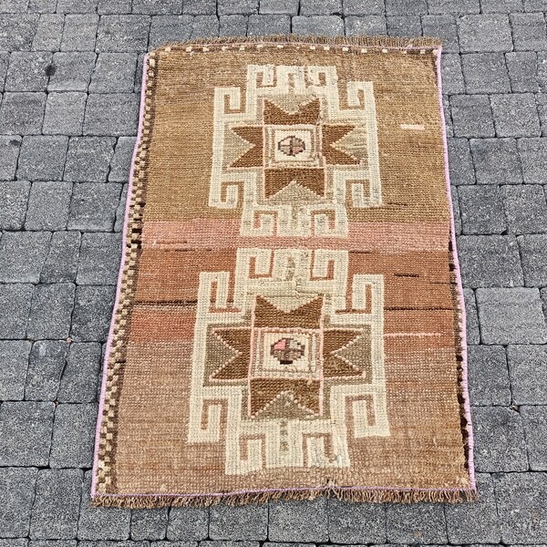 oushak rug, nomadic rug, turkish rug, door mat rug, floor rug, entrway rug, bed side rug, decorative rug, ethnic rug, 1.8x2.7 feet, VT407