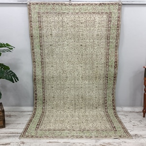organic wool rug, green oushak rug, floral rug, turkish rug, pistachio rug, bordered rug, cottage rug, vintage rug, 5.2 x 9.1 ft, VT 4811