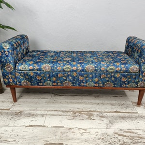 Bedroom chaise, Storage ottoman, Upholstered bench, Navy blue couch, Bohemian bench, Lounge bench, Floral sofa, Armed bench, ST 18x51 270