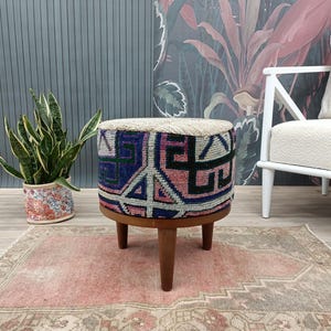 Turkish rug bench, Coffee table bech, Pub bench, Ottoman bench, Circle bench, Footstool bench, Bathroom bench, Vanity bench, FS 1192