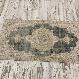 vintage oushak rug, ornate rug, hand knotted rug, organic wool rug, turkish rug, backdoor rug, framed rug, antique rug, 3.5x6.4 ft, VT 5820