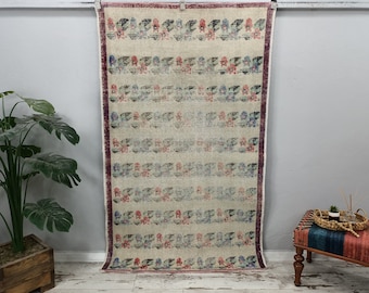beige area rug, floral rug, turkish rug, faded rug, rug for bedroom, vintage rug, decorative rug, wool rug, farmhouse rug, 4.3x7 ft, VT 3132