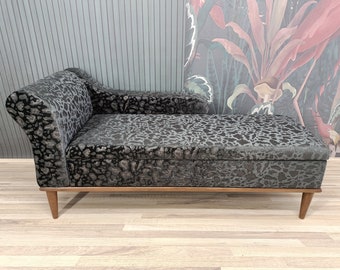 Cozy chaise lounge, Lounger sofa, Single sofa, Upholstered sofa, Sofa with storage, Meditation sofa, Bohemian sofa, Bedroom sofa, Comfy sofa