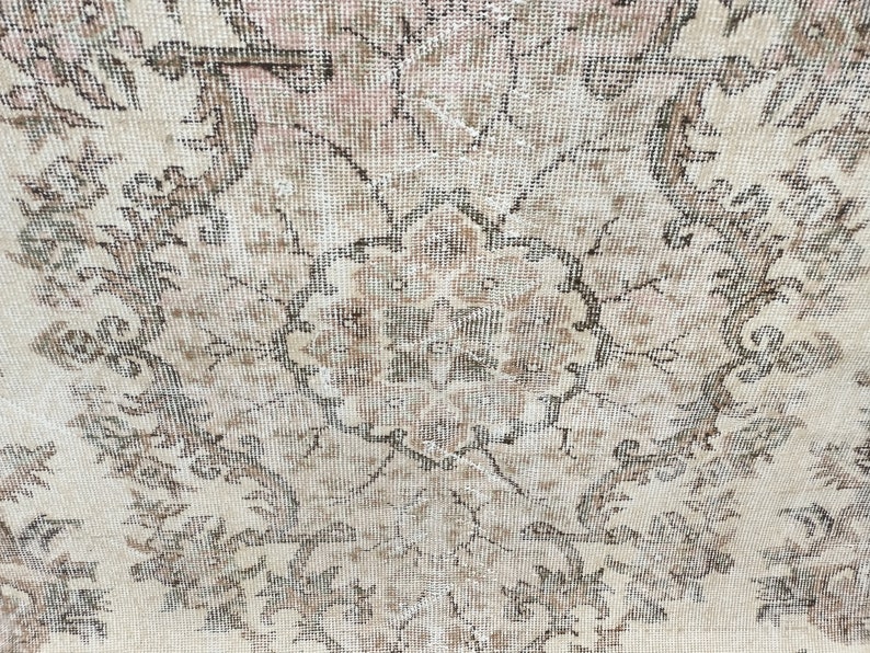 organic wool rug, botanic rug, coastal rug, low pile rug, dining room rug, sustainable rug, vintage turkish rug, 71x10.2 ft,